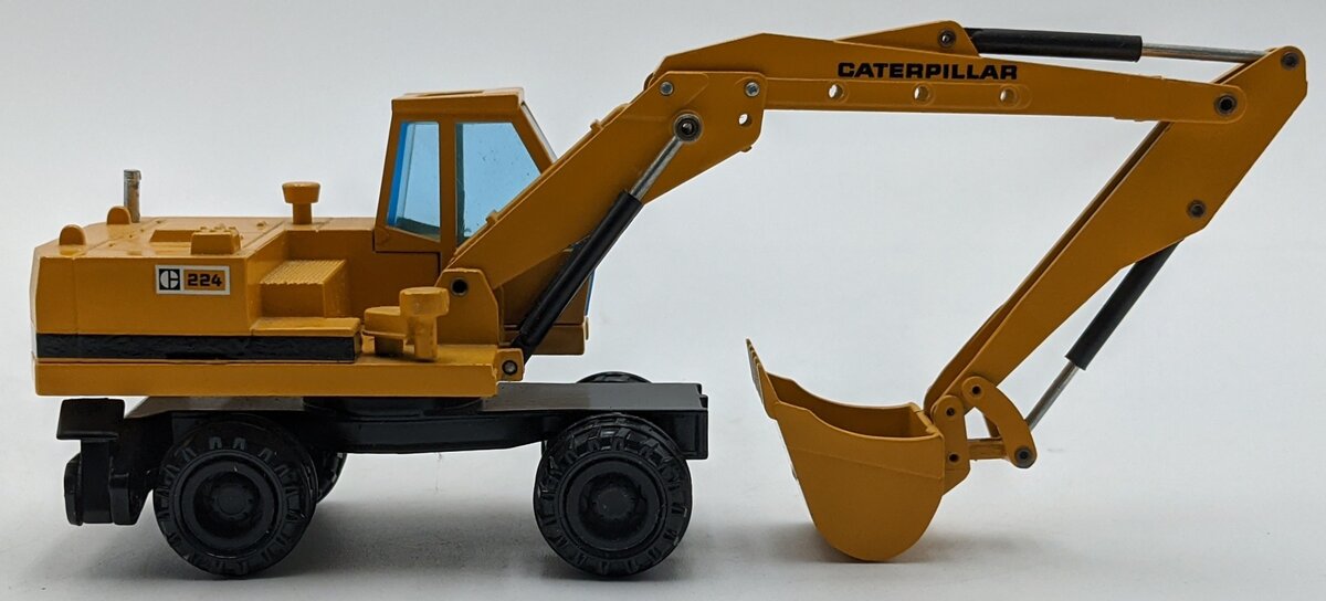 NZG 259 1:50 Scale Diecast Caterpillar 224 Wheeled Excavator NIB