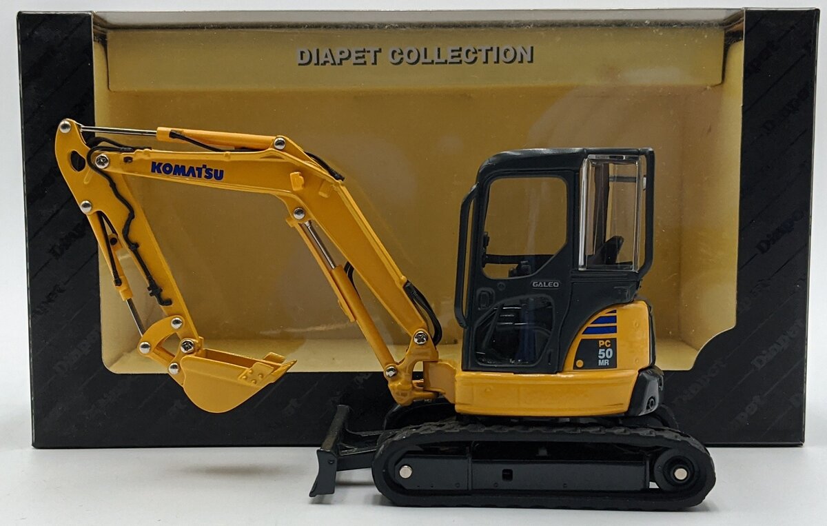 Yonezawa Toys 2002 1:32 Scale Diecast Komatsu PC50MR Mini Shovel NIB