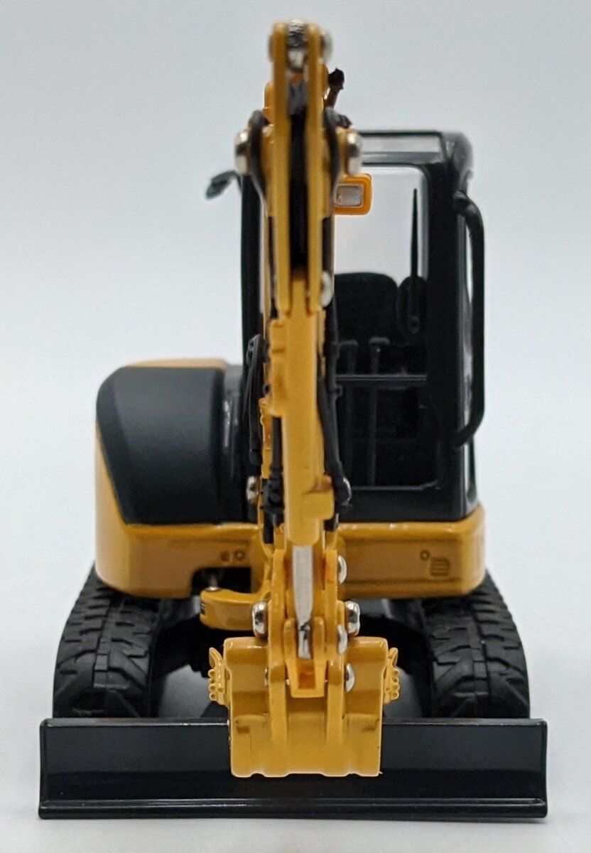 Yonezawa Toys 2002 1:32 Scale Diecast Komatsu PC50MR Mini Shovel NIB