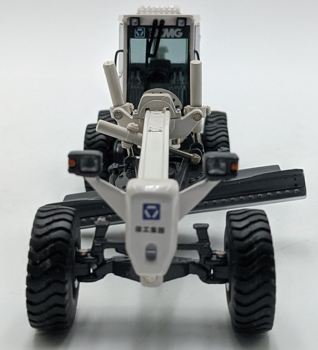 XCMG 1:48 Scale Diecast XCMG GR180 Motor Grader NIB