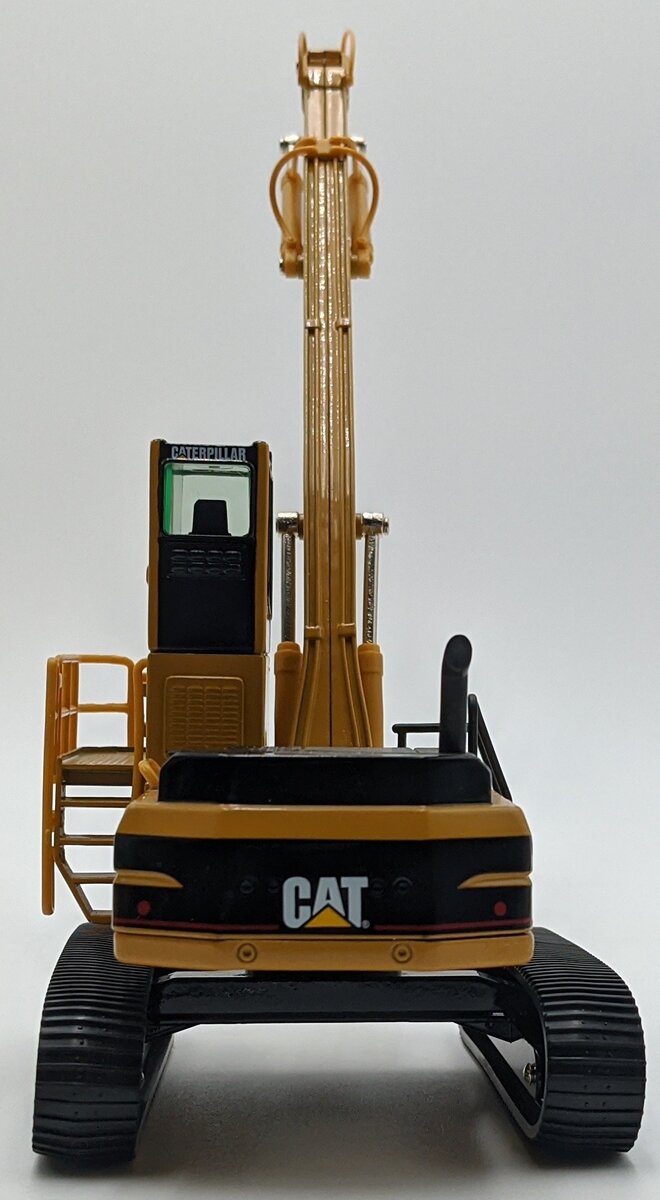Norscot 55122 1:50 Caterpillar W345B Material Handler with Work Tools NIB