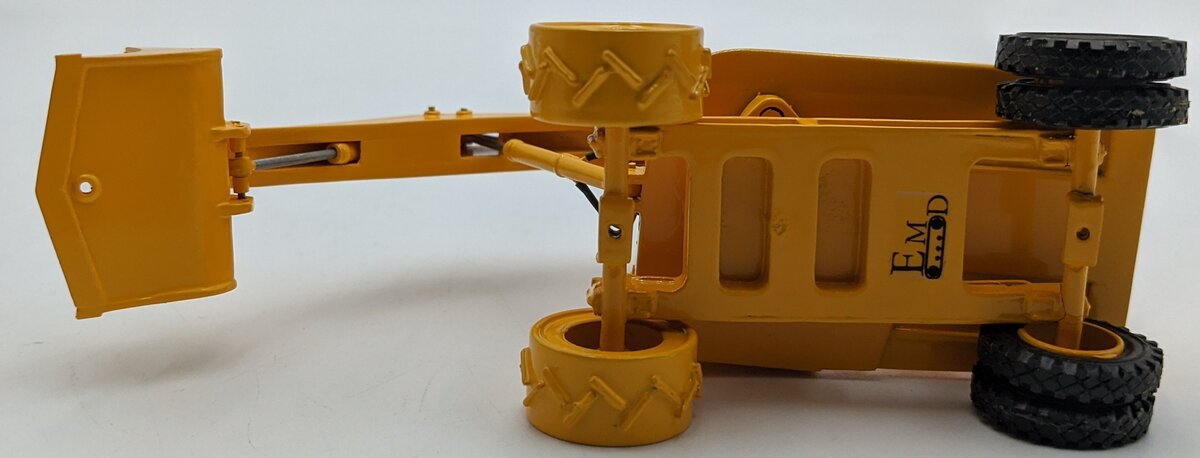 EMD EMDN128G 1:50 Broyt X2 Wheel Shovel NEW