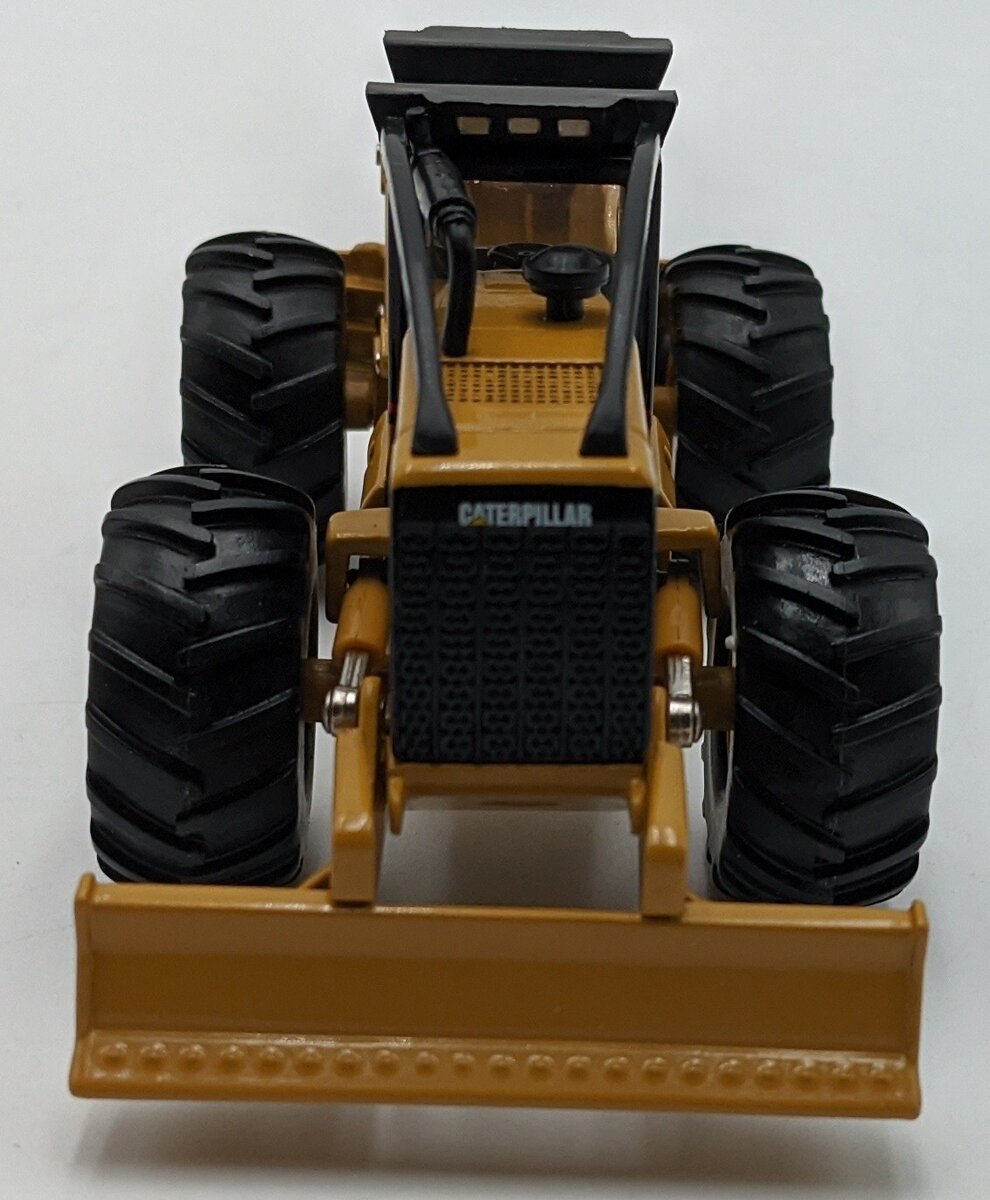 Norscot 55072 1:50 Die Cast Caterpillar 545 Cable Skidder NIB