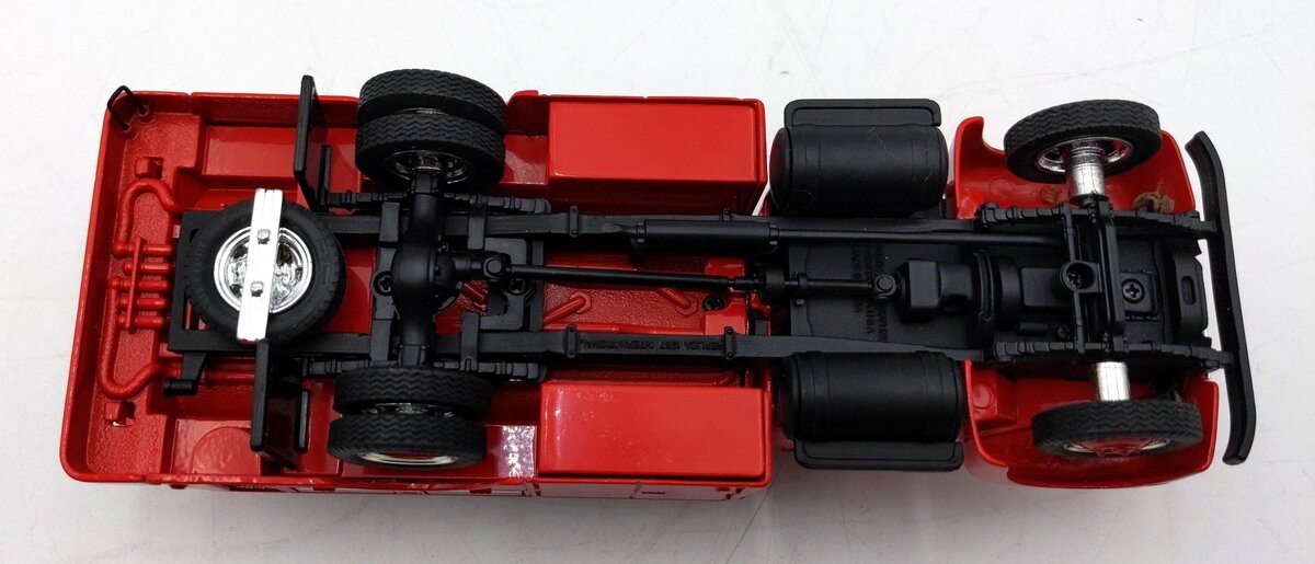 First Gear 19-1197 1:34 Diecats 1957 International R-190 With Fuel Tanker NIB