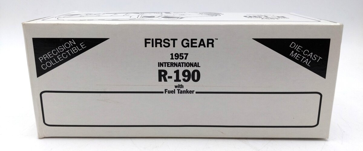 First Gear 19-1197 1:34 Diecats 1957 International R-190 With Fuel Tanker NIB