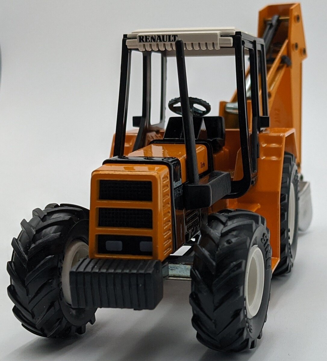 Siku 3755 1:32 Scale Diecast Renault Tractor W/Rear Digger NIB