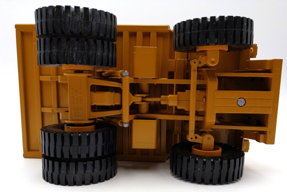 Conrad 2725 1:50 Scale Diecast CAT 789 Off-Highway Truck NIB