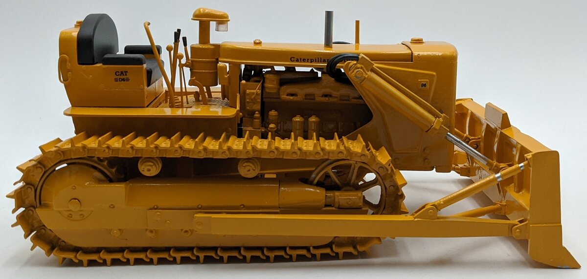 Caterpillar 1:16 Scale Diecast Caterpillar D6 9U Bulldozer Highway Yellow VG/Box