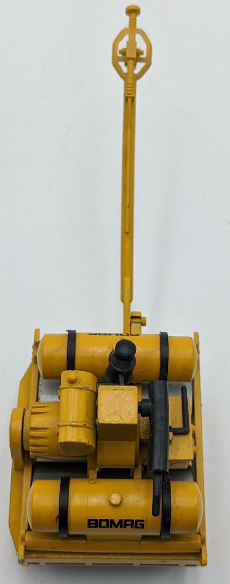 NZG 248 1:20 Scale Diecast Bomag BW 90S Roller VG/Box