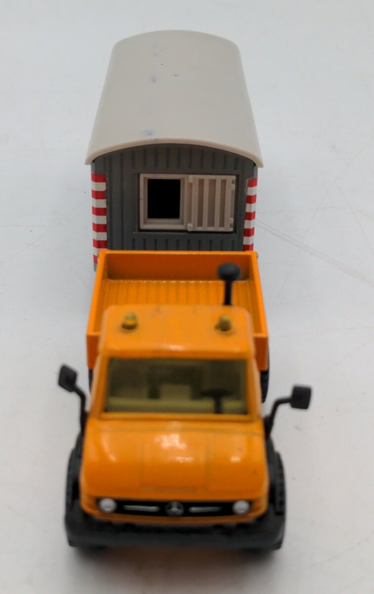 Siku 2519 1:55 Scale Scale Diecast Unimog Truck & Construction Headquarters EX/Box