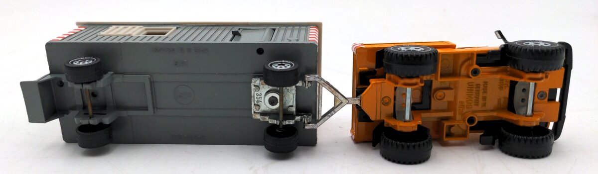 Siku 2519 1:55 Scale Scale Diecast Unimog Truck & Construction Headquarters EX/Box