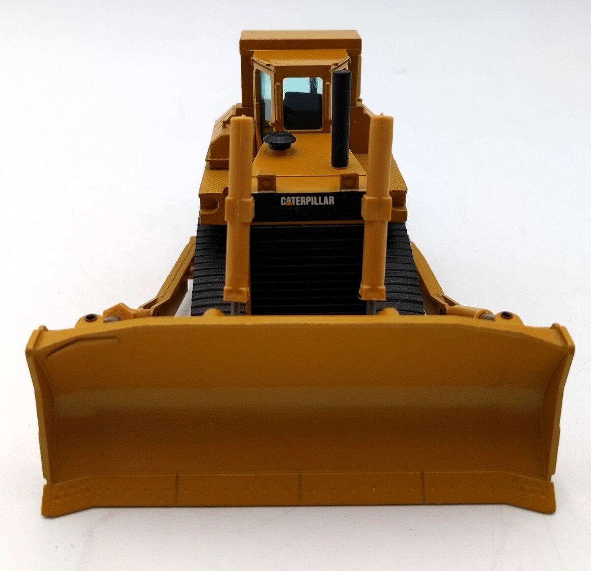 NZG 233 1:50 Scale Diecast CAT D8N Track-Type Tractor NIB