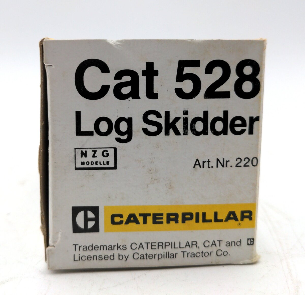 NZG 22 1:50 Scale Cat 528 Log Skidder LN/Box