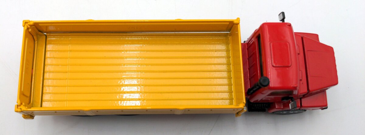 Siku 2517 1:50 Scale Diecast Volvo F12 Turbo 6 Truck (Yellow) NIB