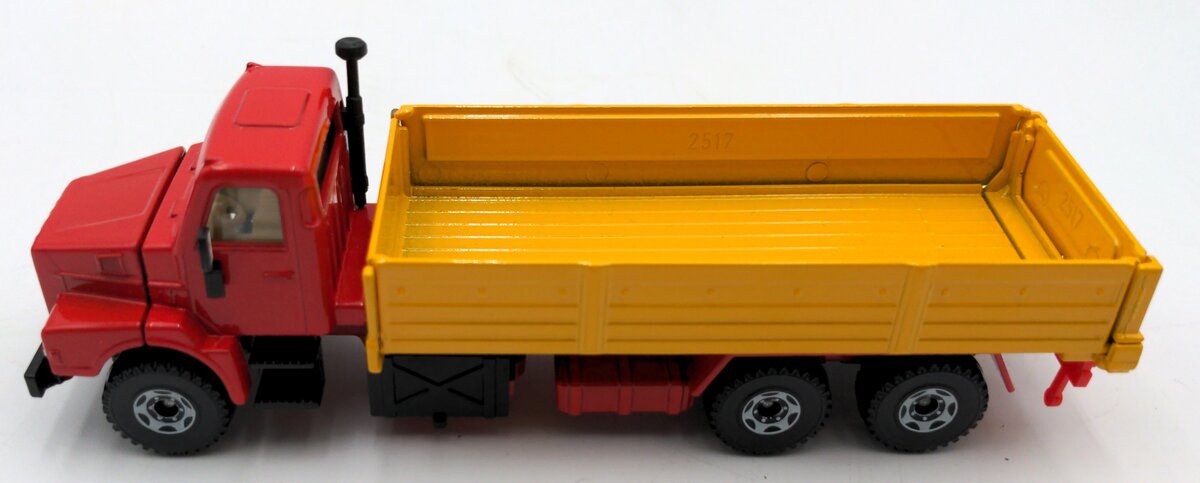 Siku 2517 1:50 Scale Diecast Volvo F12 Turbo 6 Truck (Yellow) NIB