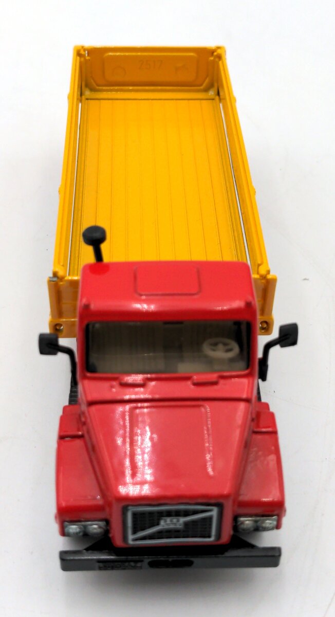Siku 2517 1:50 Scale Diecast Volvo F12 Turbo 6 Truck (Yellow) NIB