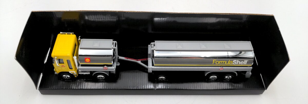 EPI 02613 1:48 Scale 1995 Shell Oil Tanker Truck NIB