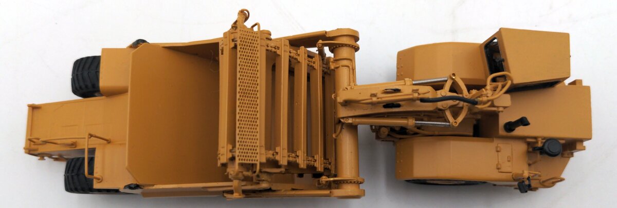 CCM 003 Brass Caterpillar 633E Scraper EX/Box