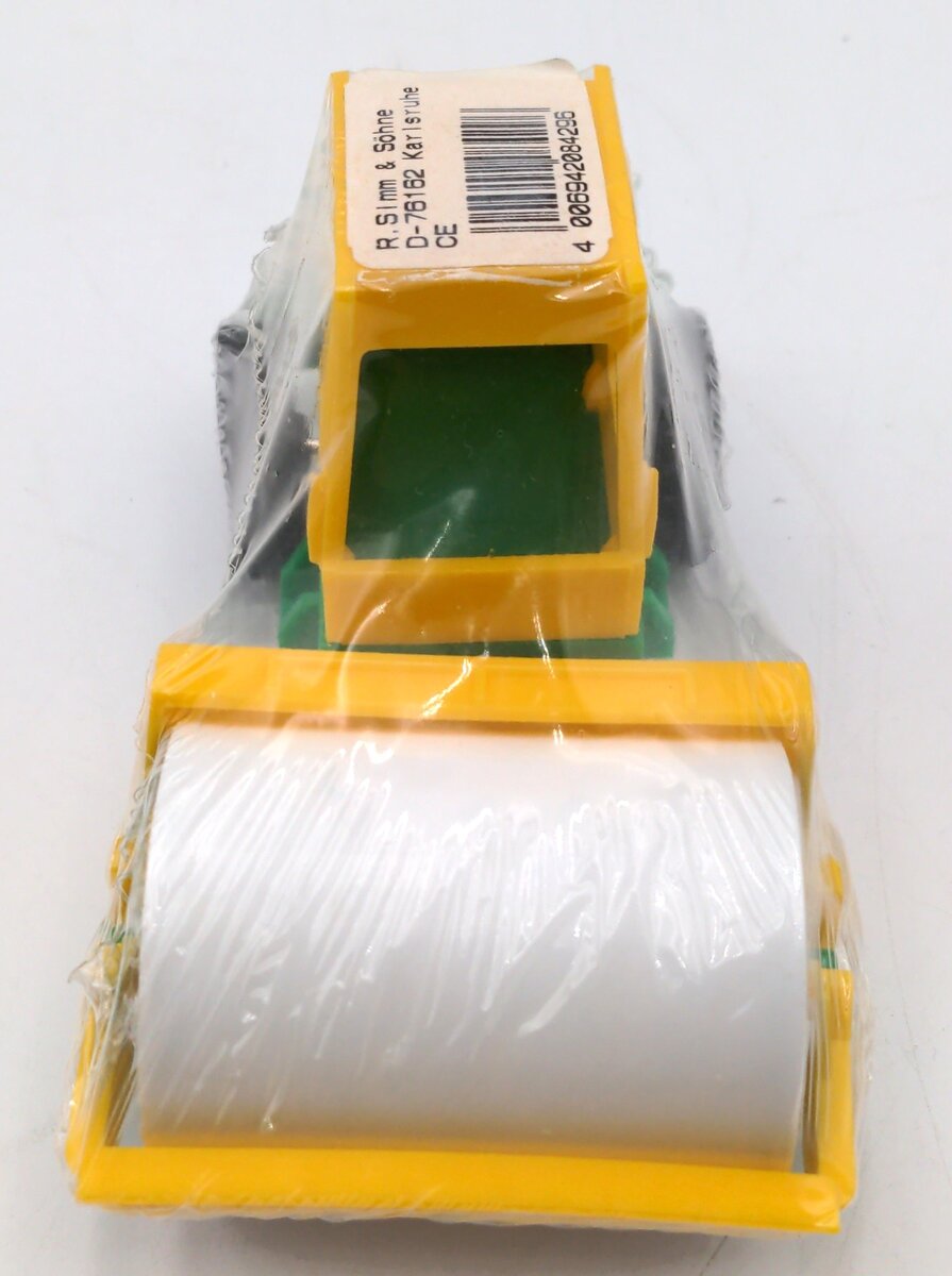 Lena D-76162 1:50 Scale Road Roller - Green & Yellow NEW