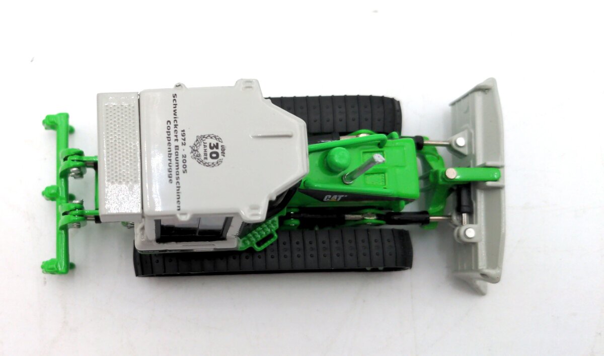 Norscot 55131 1:50 Scale CAT D5G XL Track-Type Tractor Schwickert Edition NIB