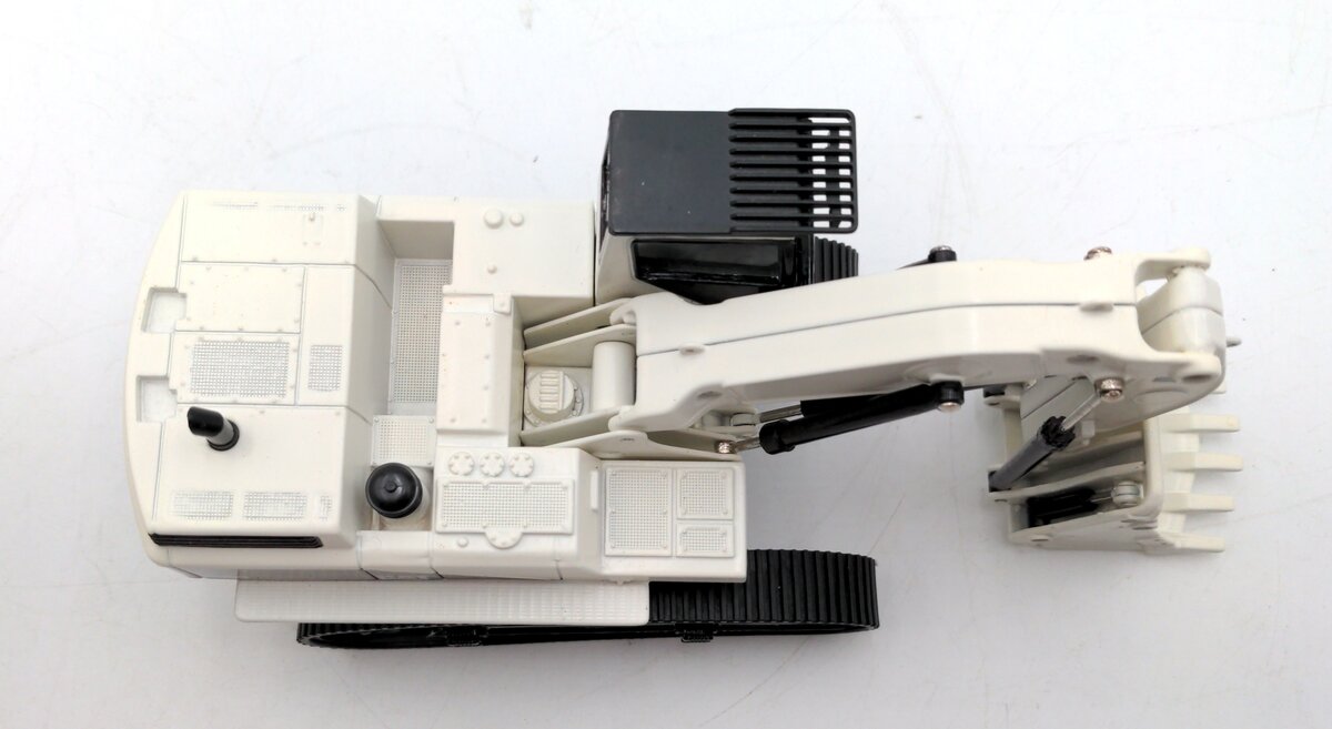 Ertl 2676 1:50 Scale 1997 CAT 5080 Front Shovel (White) NIB