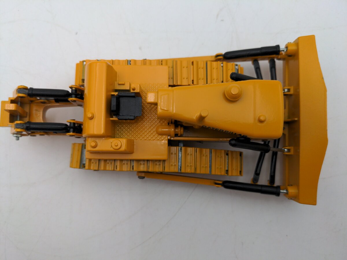 Conrad 2874 1:50 Caterpillar D9G Track-Type Tractor EX/Box