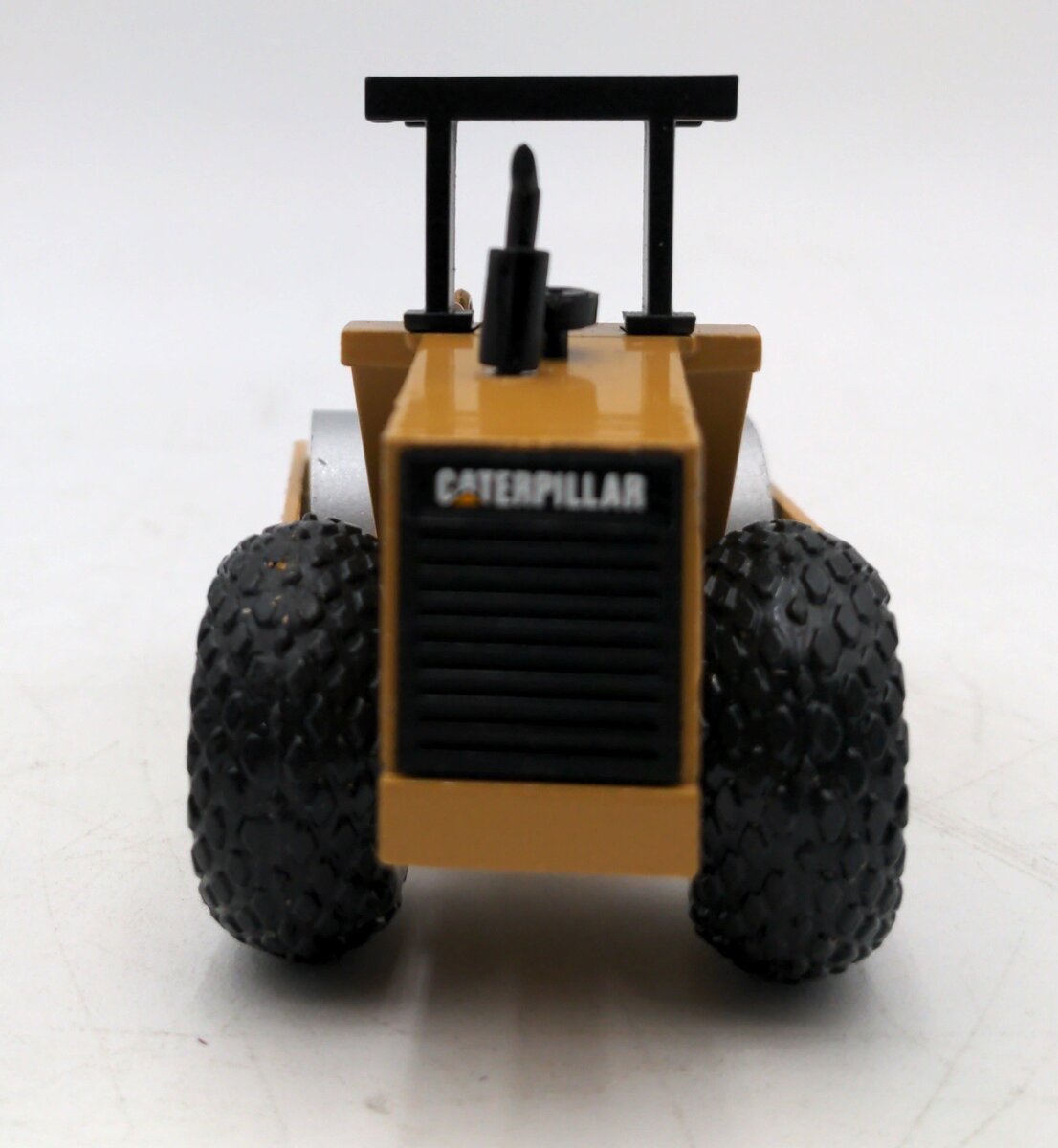 NZG 401/2 1:50 1995 Die-Cast CS-583CV Vibratory Soil Compactor NIB