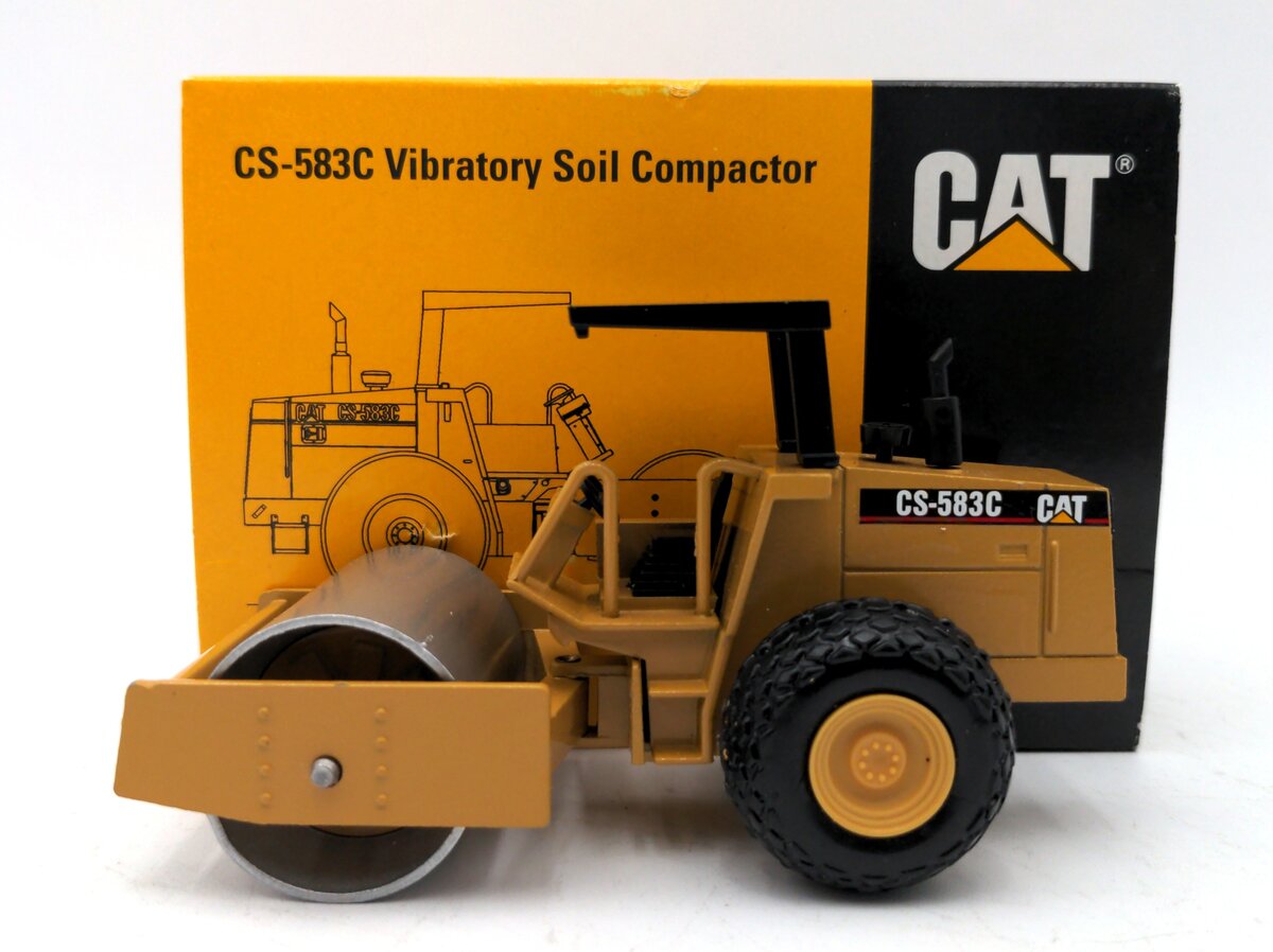 NZG 401/2 1:50 1995 Die-Cast CS-583CV Vibratory Soil Compactor NIB