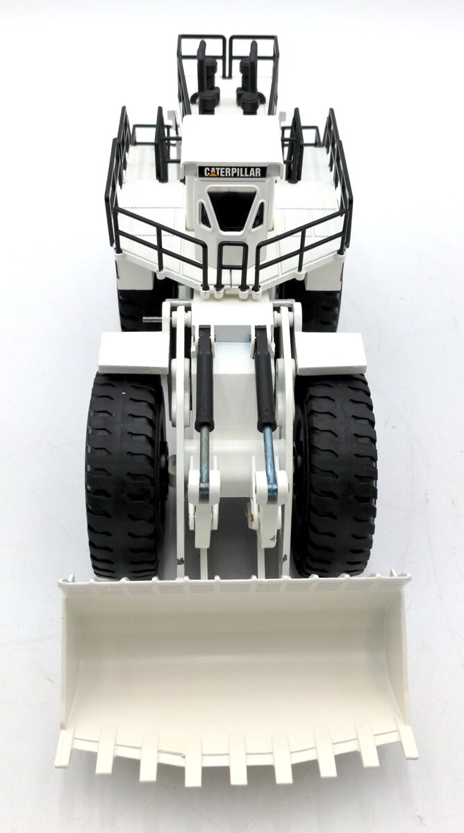 NZG 478 1:50 Scale CAT 994D Wheel Loader LN/Box