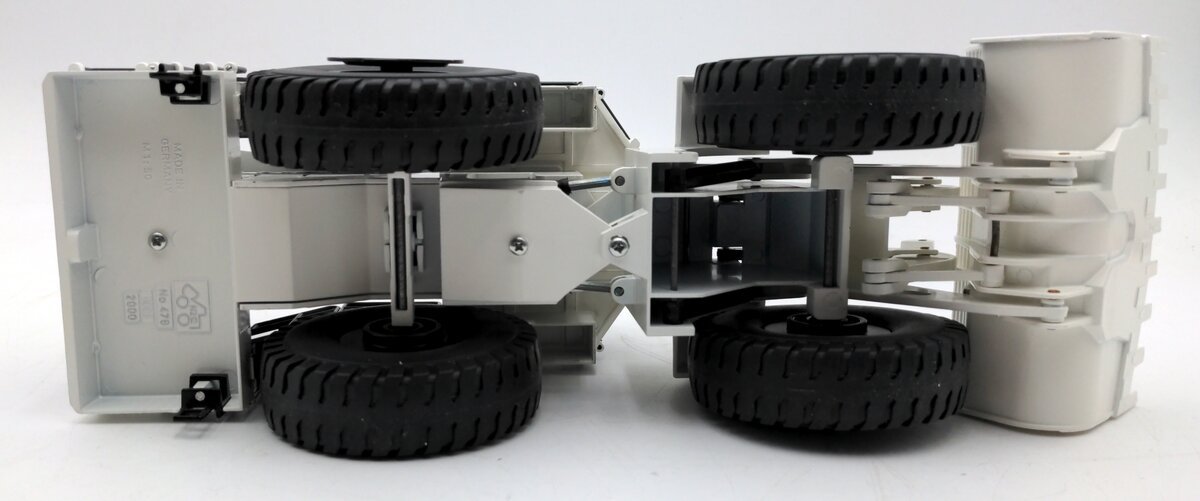 NZG 478 1:50 Scale CAT 994D Wheel Loader LN/Box