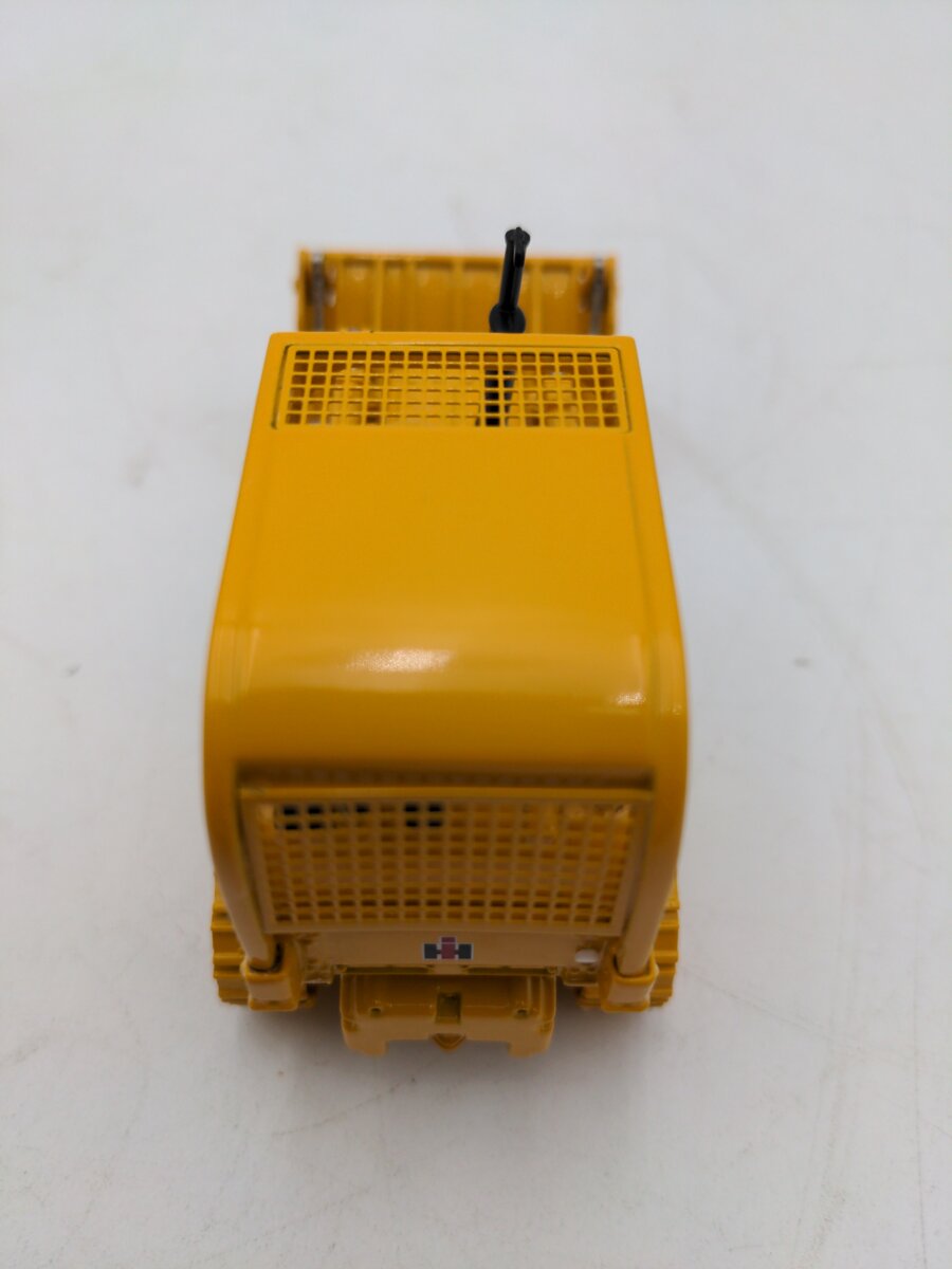 First Gear 50-3058 1:50 DC International Harvester 175C Crawler/Loader W/Driver VG/Box