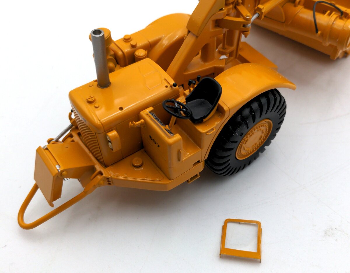Black Rat Models 1:48 Scale Diecast Caterpillar 657 Scraper Push Pull VG