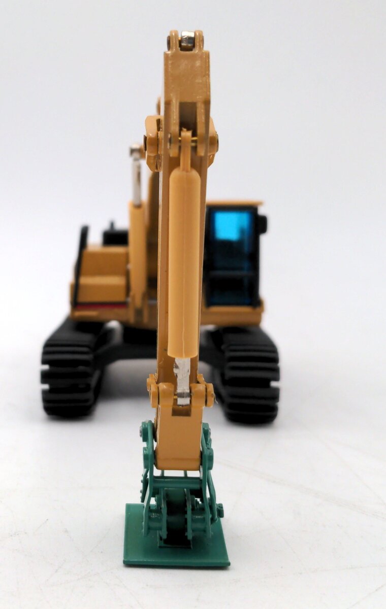 NZG 367 1:50 Scale Die-Cast Caterpillar 325 L Excavator VG/Box