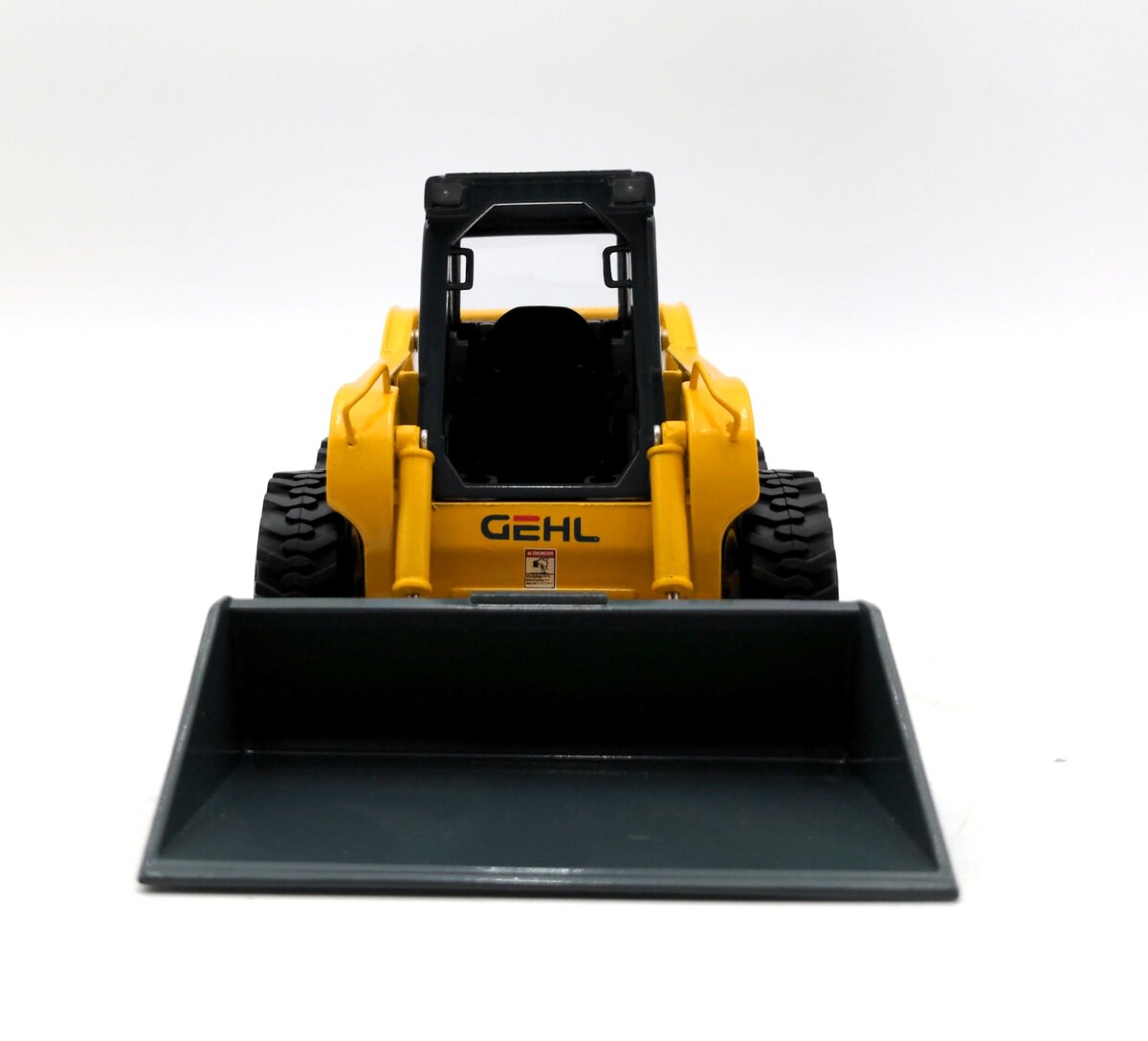 Die Cast Promotions 20002 1:25 Scale Gehl Skid Loader Model 7800 NIB