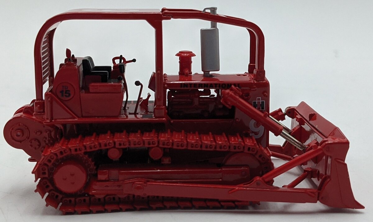 First Gear 50-3074 1:50 Diecast Intl. Harvester TD15 Crawler w/ROPS & Winch NIB