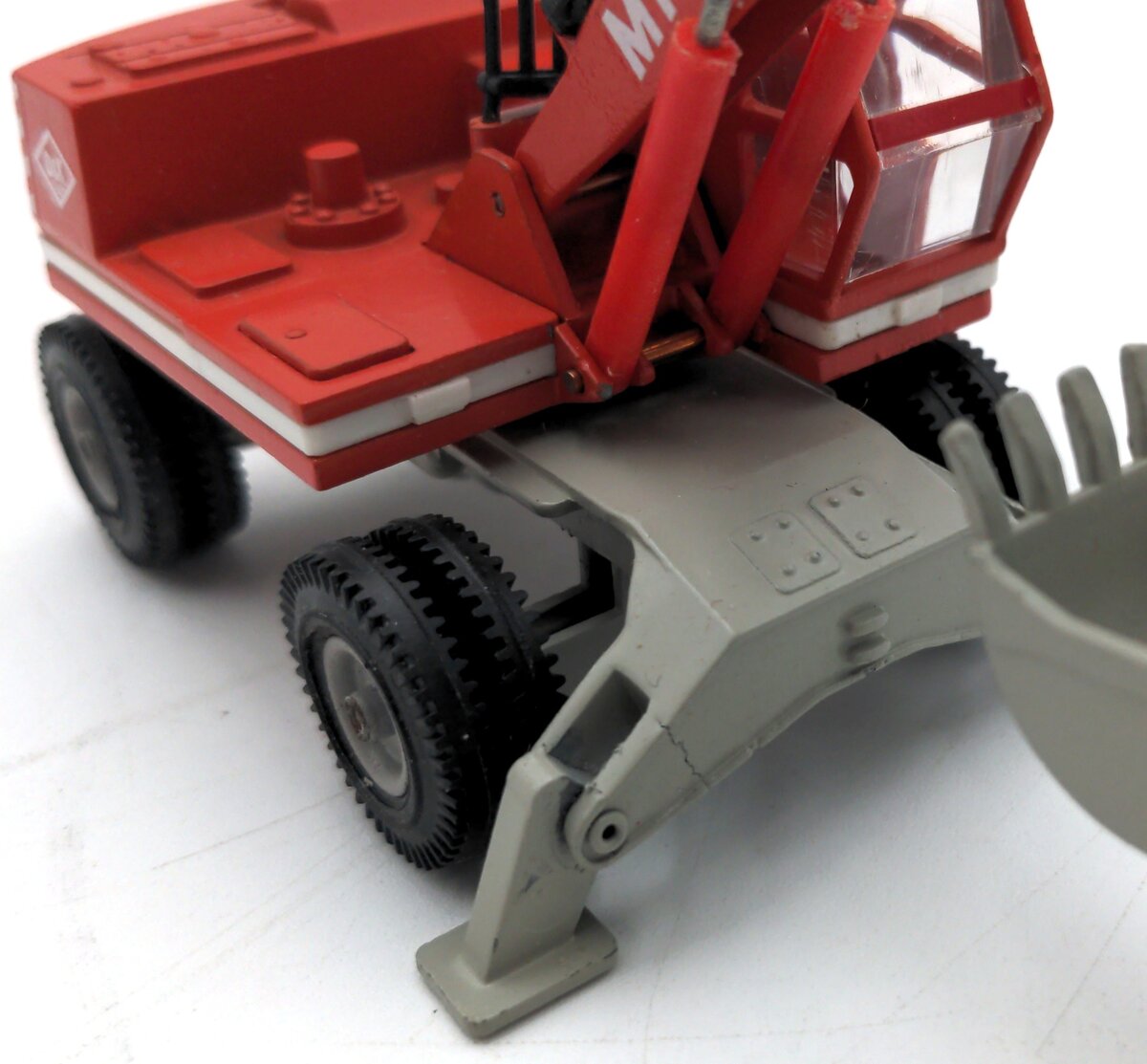 NZG 162 1:50 Scale Diecast O&K MH4 Wheeled Excavator EX/Box