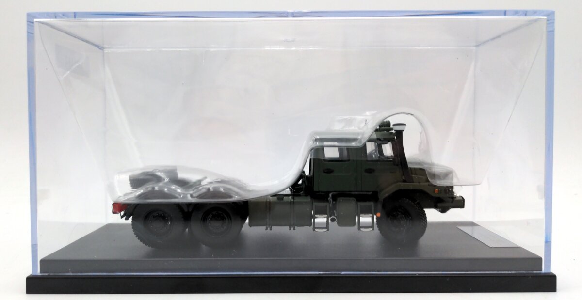 IMC 32-0088 1:50 Scale Mercedes Zetros Duak Cao 6x6 Tractor NIB