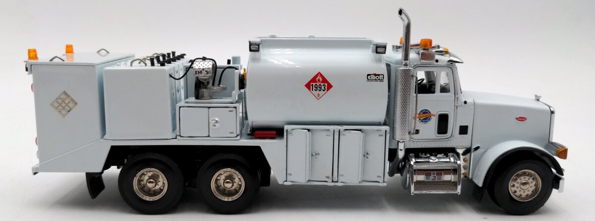 Sword Models SW2041-AA 1:50 Peterbilt 357 Rigid w/ Elliott Fuel & Lube Body NIB