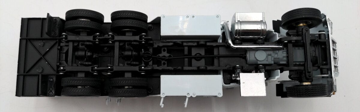 Sword Models SW2041-AA 1:50 Peterbilt 357 Rigid w/ Elliott Fuel & Lube Body NIB