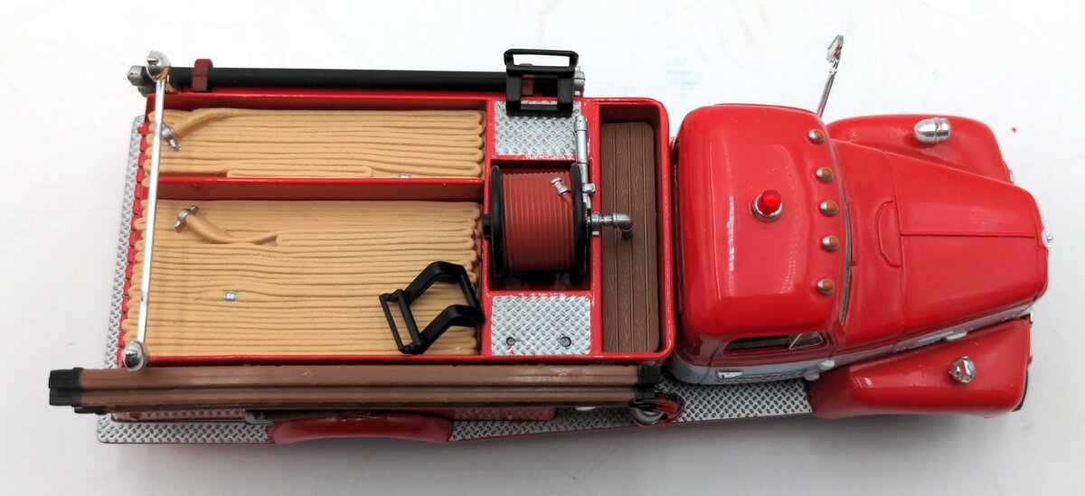 First Gear 19-1304 1:34 Scale Diecast 1957 International R-190 Fire Truck NIB