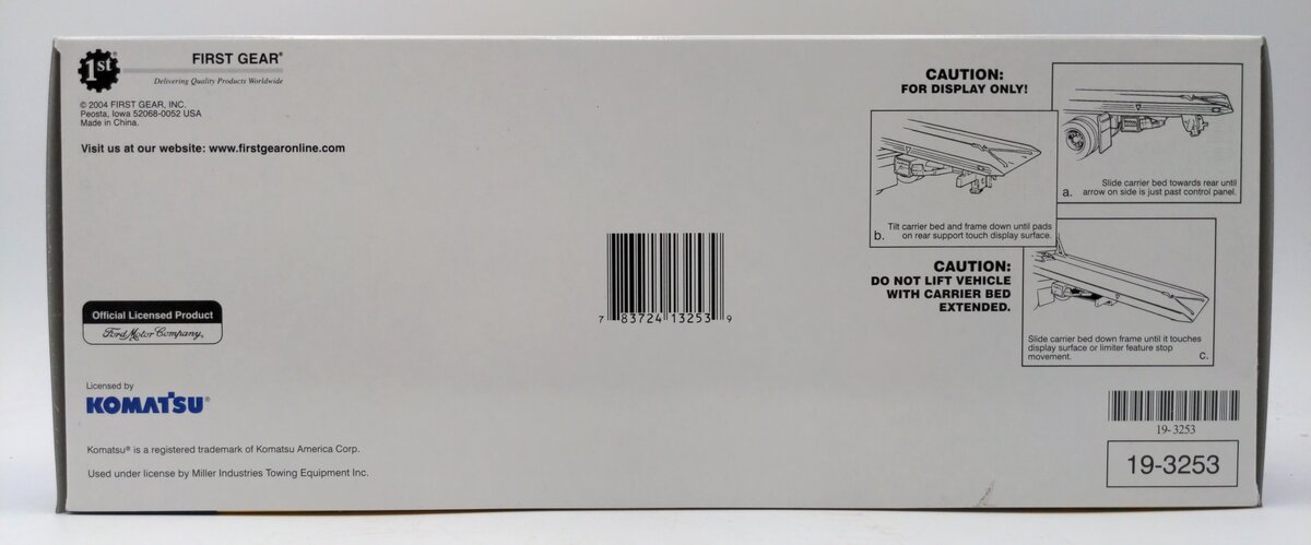 First Gear 19-3253 1:34 Scale Diecast Ford F650 w/ Komatsu Equipment Hauler Bed NIB