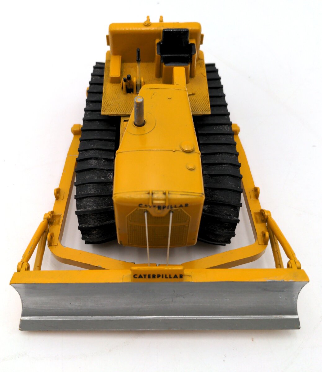 Tri-Ang 116 1:42 Scale 1959 Spot-On Caterpillar D9 Bulldozer VG/Box