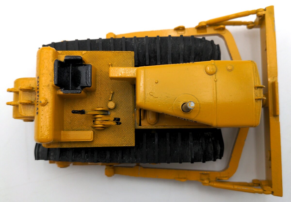 Tri-Ang 116 1:42 Scale 1959 Spot-On Caterpillar D9 Bulldozer VG/Box