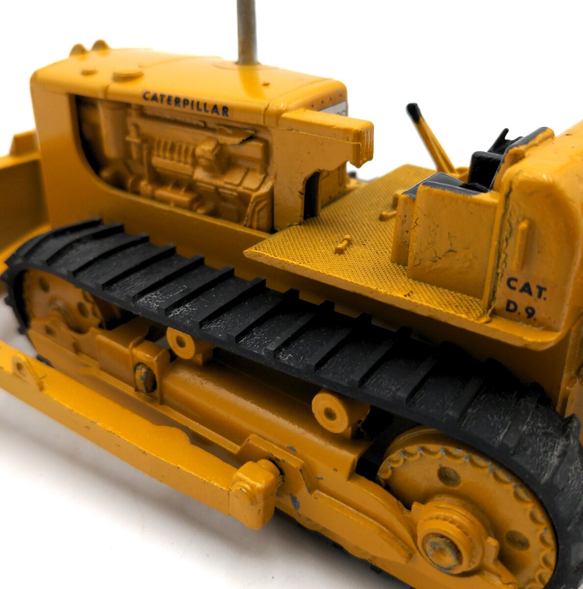Tri-Ang 116 1:42 Scale 1959 Spot-On Caterpillar D9 Bulldozer VG/Box