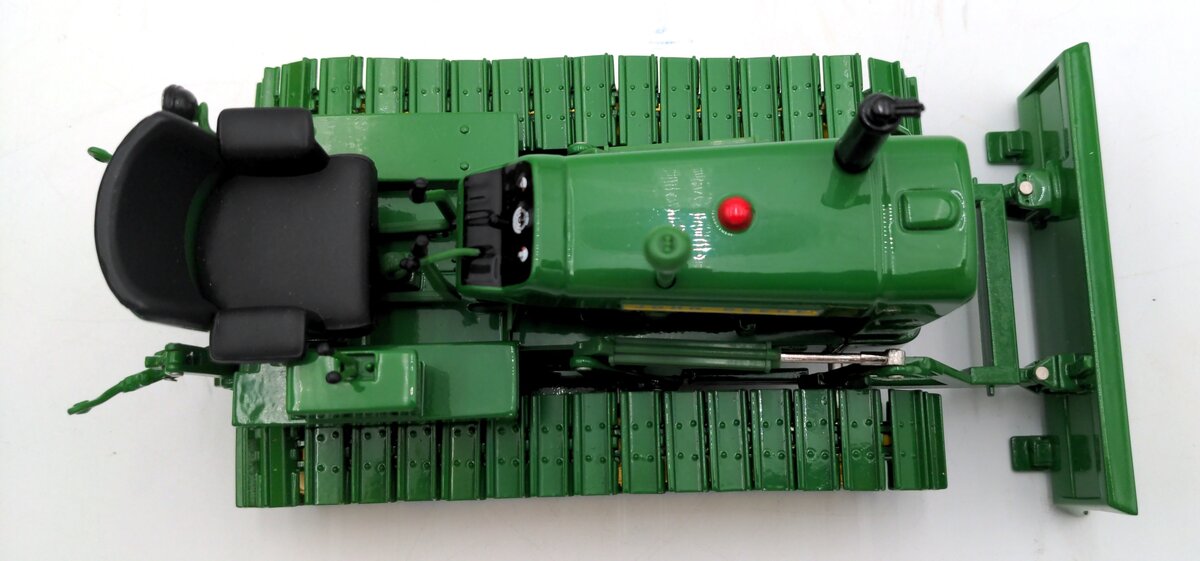Ertl 15384 1:16 Scale Diecast John Deere 1010 Crawler w/ Blade Plow City NIB