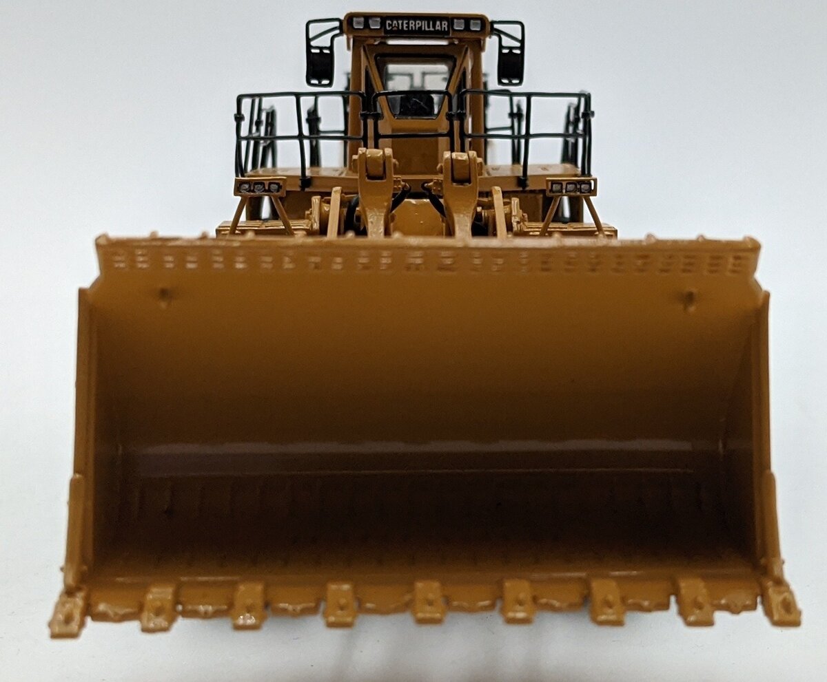 CCM 994D 1:87 Diecast Caterpillar 994D Wheel Loader Brass NIB