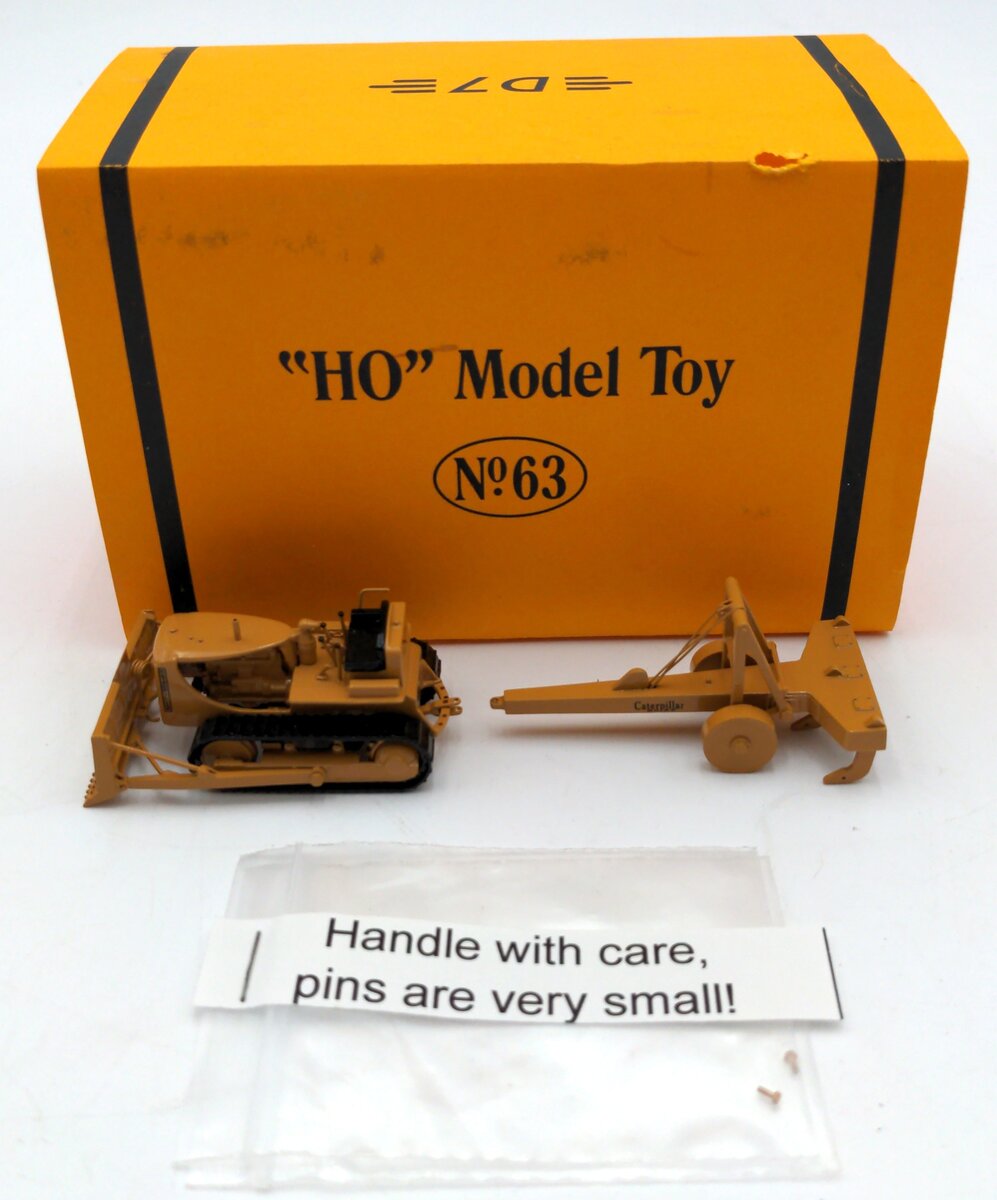 CCM 126 1:87 Scale Brass Caterpillar D7 Dozer w/ Tow Ripper NIB