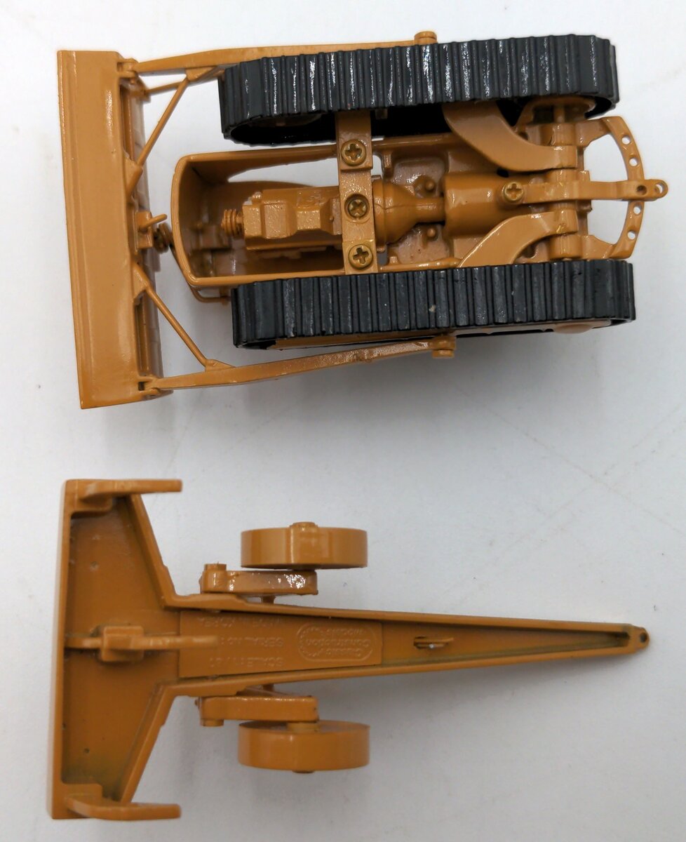 CCM 126 1:87 Scale Brass Caterpillar D7 Dozer w/ Tow Ripper NIB