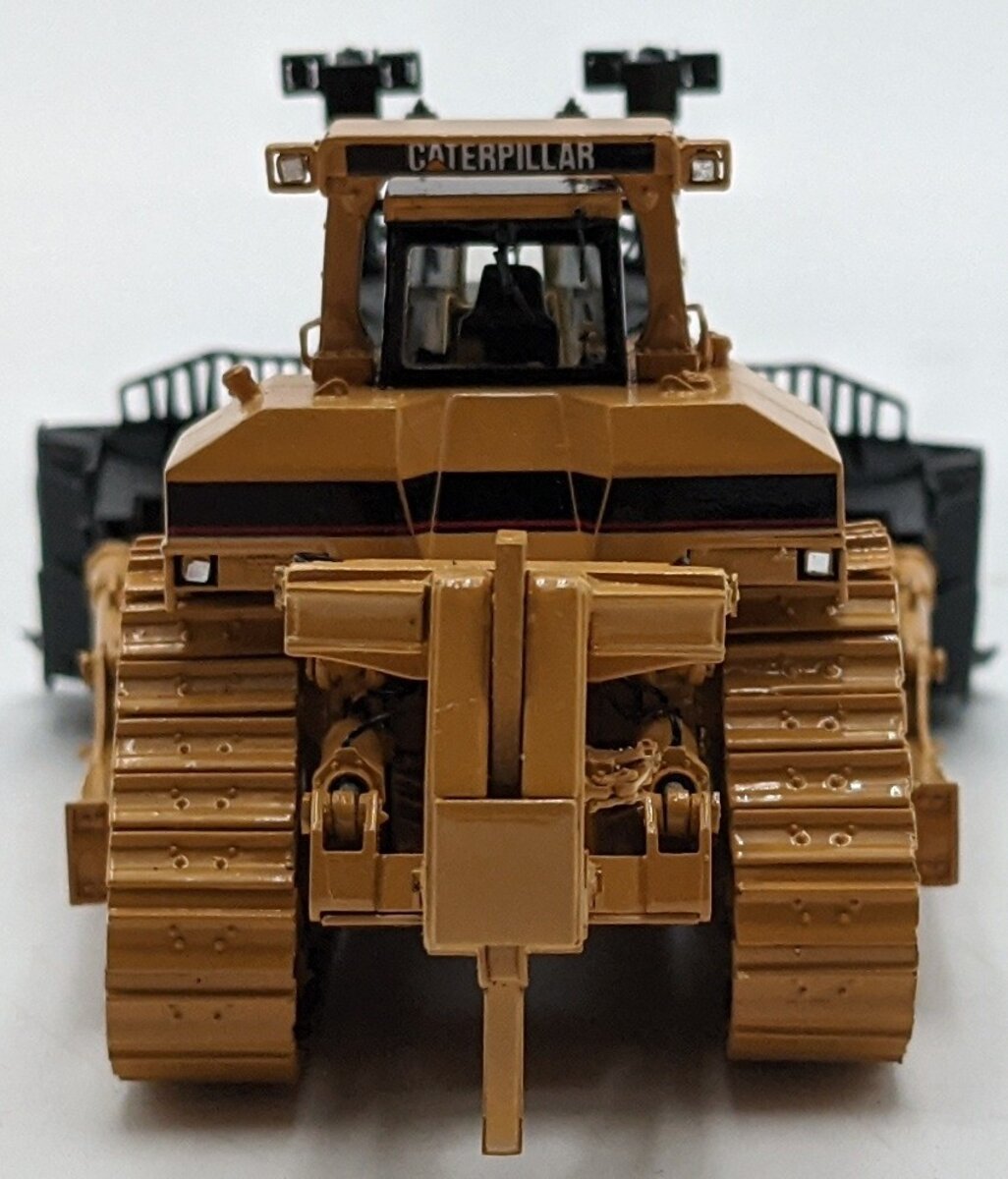 CCM D11 1:87 Scale BRASS Caterpillar D11CD Track Type Tractor NIB