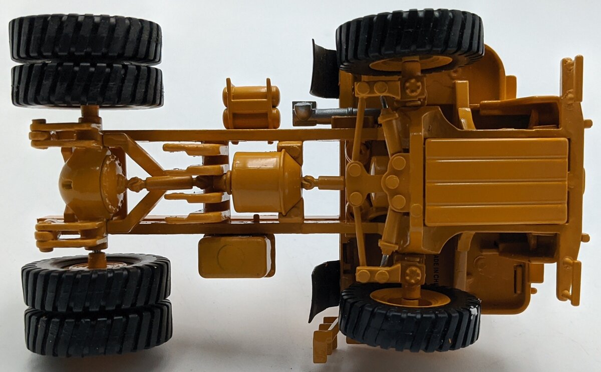 Custom Built 1:50 Diecast Caterpillar 769 Water Truck